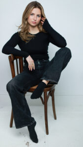 ortrait professionnel de comédienne à Paris – Julie Reggiani photographe book