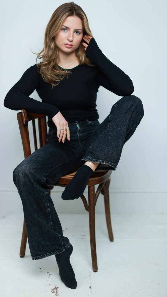 ortrait professionnel de comédienne à Paris – Julie Reggiani photographe book
